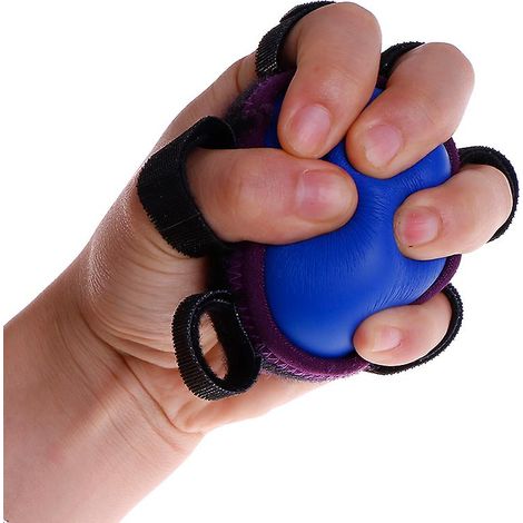 Exercice de renforcement musculaire avec une balle de préhension pour les doigts et la rééducation. (1/4)