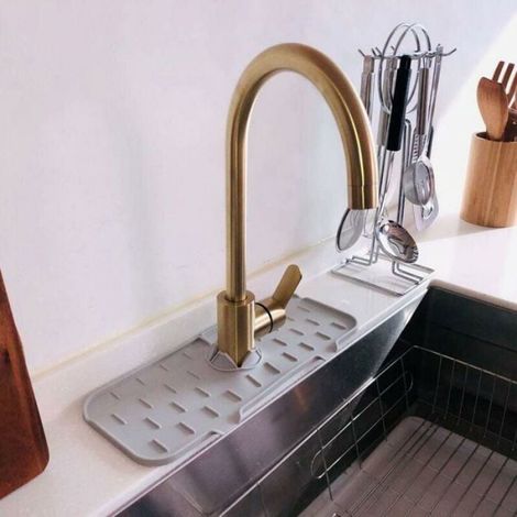 Protège-Éclaboussures Robinet Silicone, Tapis Récupération d'Eau pour Évier Cuisine/Salle de Bain, Installation Derrière Robinet (1/4)