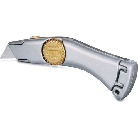 COLTELLO STANLEY TITAN RB LAMA RETRATTILE IN METALLO (1/5)