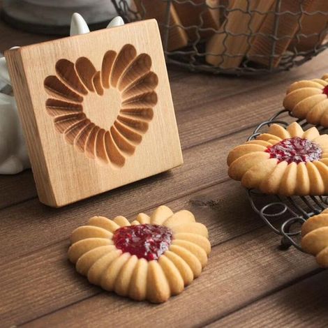 Cortador de galletas de madera,molde para hornear 3D,apto para uso en la cocina (10102cm) forma de corazón (1/2)