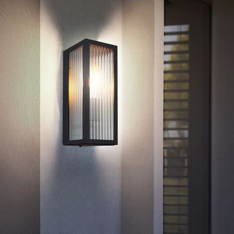 Lampada da parete per esterni a LED Luce per facciata Luce per porta d'ingresso Luce da parete nera per patio, vetro trasparente satinato, 7W 806lm bianco caldo, LxH 12x32 cm
