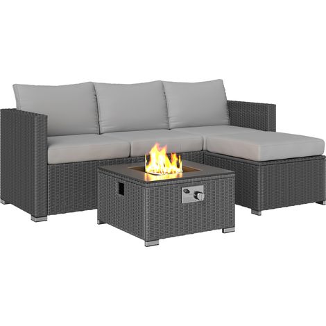 Transformez votre jardin en un havre de paix chaleureux grâce à l'ensemble de mobilier d'angle avec table brasero d'Outsunny. Ce salon de jardin modulable comprend deux fauteuils (1/5)