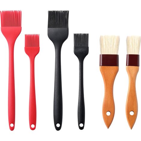 Set di 4 pennelli da pasticceria in silicone, di cui 2 per olio, con manici in legno. (1/5)