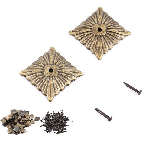 Lot de 100 clous décoratifs vintage en métal bronze pour meubles, canapés, chaussures et portes. (1/5)