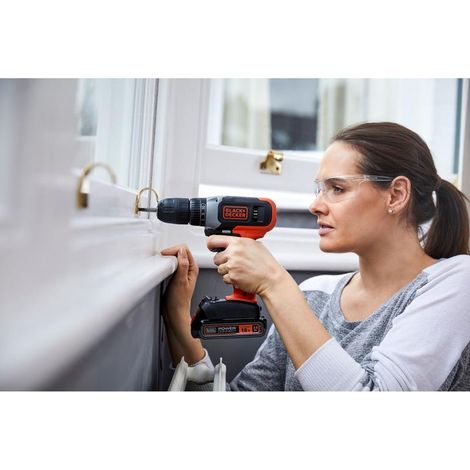 Black&Decker – Perceuse à batterie 18V avec 1 batterie 1.5Ah – Couple 37Nm pour perçage bois et métal – Éclairage LED intégré – Chargeur inclus - Bcd001C1-Qw (1/10)