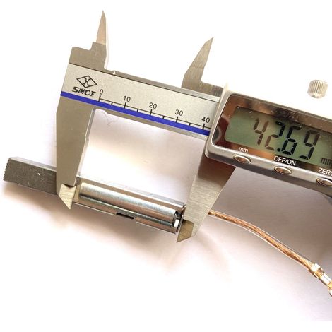 Charbon battery for aspirator motor 6.51032 porte-balais métallique, length 43 mm (1/4)