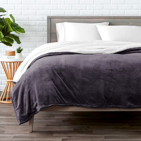 Bare Home Fleecedecke – Flauschig und weich – Wendbar – Leicht – Doppel-/Kingsize, Aubergine