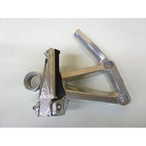 [PRODUIT D'OCCASION] Platine de repose pied passager droit origine pour moto Yamaha (1/2)