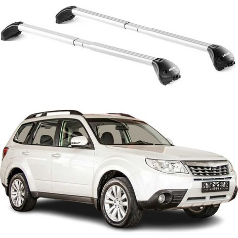 OMAC Barres de toit transversales certifiées TÜV pour Subaru Forester III IV 2008-2018 – Verrouillables (4 antivols) – Charge max 100 kg – Sangle inox + protection caoutchouc Argent (1/4)