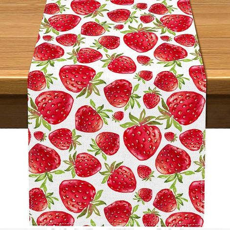 Chemin de table fraise, décoration printanière et estivale pour une fête d'anniversaire, salle à manger, cuisine, îlot de cuisine (1/5)