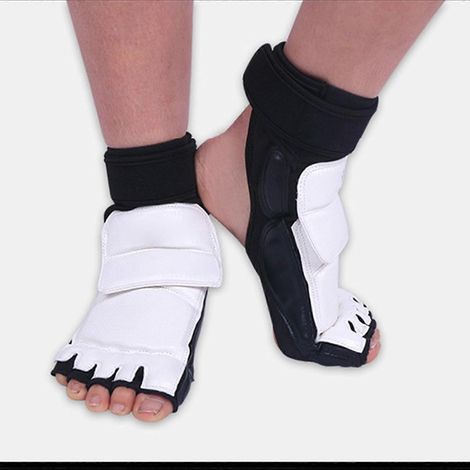 Protège-pieds taekwondo enfants, fixation élastique, double protection PU éponge, conception enveloppante confortable, grande taille (1/5)