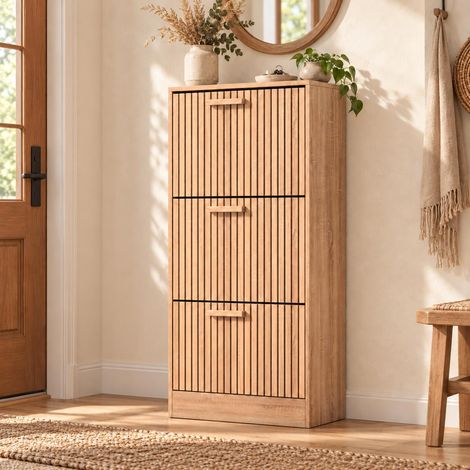 Mueble zapatero recibidor 113 cm de ratán sintético con 3 puertas abatibles, Acabado efecto roble y tiradores de madera maciza, Madera clara (1/5)
