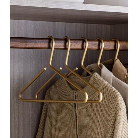 Set mit 10 hochwertigen, mattgoldenen Aluminiumkleiderbügeln, 42 cm (16,5 Zoll), besonders glatt und langlebig, aus Aluminiumlegierung, für Hemden und Kleider. Kleiderbügel- und Aufhängesystem. (1/5)