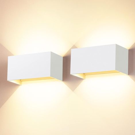 Aplique de pared para interior y exterior de 24 W, 2 unidades, LED blanco cálido de 3000 K, ángulo de haz ajustable, IP65, resistente al agua, luz LED para exterior [Clase energética E] (1/5)