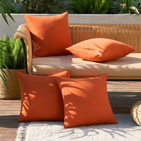Housse de coussin carrée décorative pour terrasse - 45 x 45 cm - Lot de 4 - Orange - Imperméable - Aspect lin - Convient pour jardin (1/5)