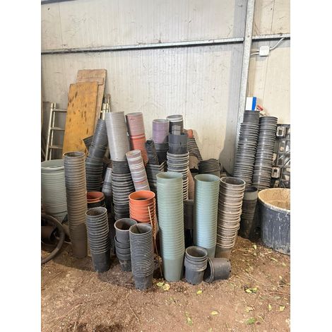 N. 30 Vasi Usati in Plastica di diametro 18 cm per Piante – Vivaio/Giardinaggio