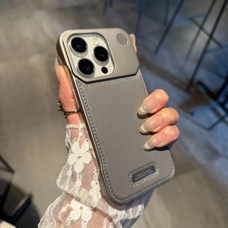 Étui de protection sans cadre en cuir véritable pour iPhone 13 gris, fermeture magnétique, parfumé pour les professionnels. (1/5)