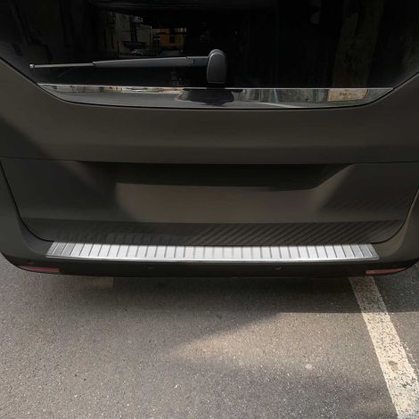 OMAC Ladekantenschutz Stoßstangenschutz für Mercedes Vito W447 2014-2026 – Edelstahl gebürstet (1/5)