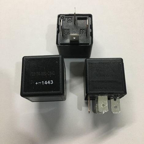 Relais Tyco V23134-B52-C642 12V