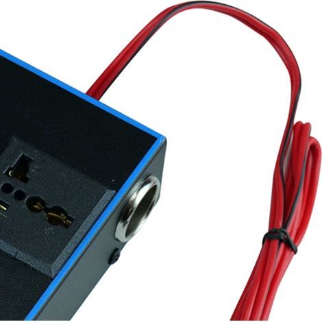 Multifunktionaler Kfz-Stromwandler 12V/24V auf 110V/220V 1500W, kompatibel mit LKWs und Haushalten. (1/5)