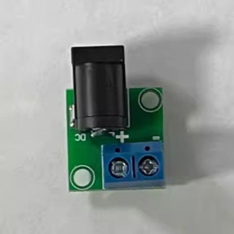 Module adaptateur DIY pour prise d'alimentation CC 5,5 x 2,1 mm, compatible avec les prises à câblage bleu 5,5 x 2,5 mm et 2 broches.