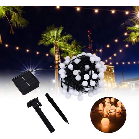 Solarbetriebene LED-Lichterketten in Kugelform für Weihnachten und andere Außenanwendungen, darunter kleine weiße Kugellichter und warmweiße Glühbirnen zur Dekoration von Terrassen. (1/5)