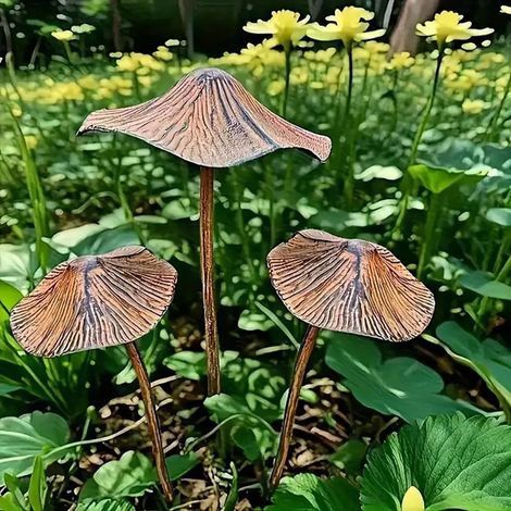Lot de 3 Champignons Décoratifs de Jardin en Métal Effet Rouille - Décoration Extérieure Vintage - Piquets de Jardin Résistants aux Intempéries - Hauteur 35-40 cm