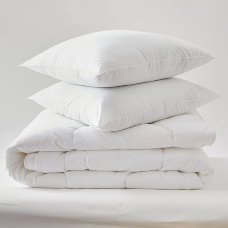 Pack Couette Blanrêve très chaude 240 x 220 + 2 Oreillers 60 x 60 "Confort" traité Anti Acarien Soft & care - Blanc - (1/4)