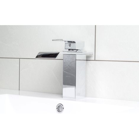 Wasserhahn Wasserfall Armatur IV Auf Waschtischarmatur (1/2)
