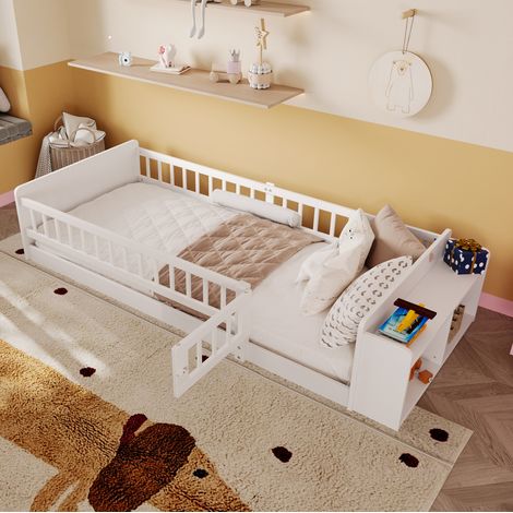 MODFU – Letto per bambini 90x200 cm in pino e MDF con vani aperti, mensole, barriera apribile, portata 200 kg e altezza 45 cm – Bianco (1/5)
