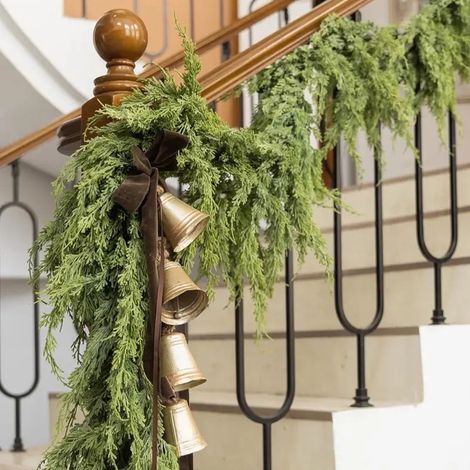 Guirlande Norfolk Pine - 175 cm - Branches Artificielles en PVC - Décoration Intérieure et Extérieure pour Noël, Cheminée, Table, Porche (1/5)