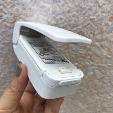 Thermoscelleuse de sacs - HURRISE - Portable - Presse manuelle - Économie de fraîcheur - Blanc (1/4)