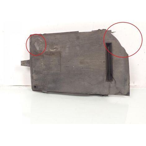 [PRODUIT D'OCCASION] Sabot bas de caisse origine pour Honda 125 Pantheon 2003 à 2006 (1/4)