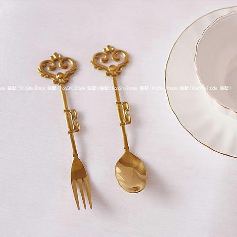 Cuillère et fourchette décorées en forme de couronne, cuillère à café, cuillère à thé, cuillère à dessert en acier inoxydable (1/5)
