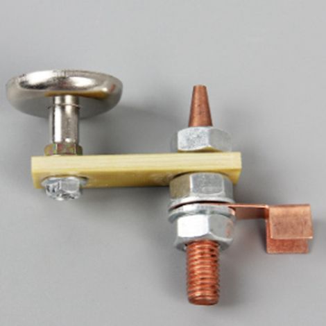 Outil pince de masse aimantée à tête de soudure unique en matériau isolant pour support de soudage (1/5)