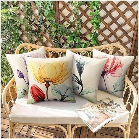 Lot de 4 Housses de Coussin 45x45cm Fleur Multicolores Patio Extérieur Taie d'oreiller Carré Moderne Ferme été Aquarelle Plantes Taie d'oreiller Décorative pour Canapé Chambre Jardin (1/5)