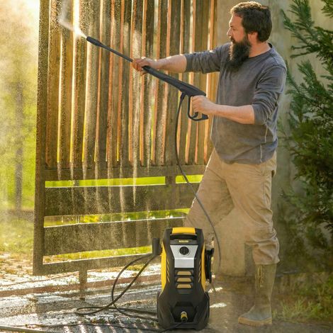 Idropulitrice ad alta pressione con pompa in alluminio, pressione massima 135 bar, potenza 1800 W, portata 540 l/h, tubo flessibile da 5 m, ugello e maniglie regolabili.