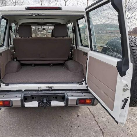 Türgriff für die hintere Autotür innen 69212-60030, Innenteil zum Öffnen, Seitentürgriff, einfacher Austausch, schwarze Ausführung, fahrzeugkompatibel, Originalzubehör. (1/5)