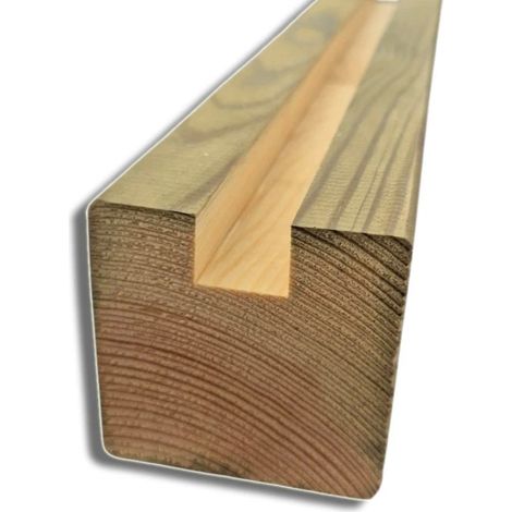 Trave in Legno da 300 cm con Canale a U da 20x16 mm, sezione 7x7 cm, in Pino Impregnato