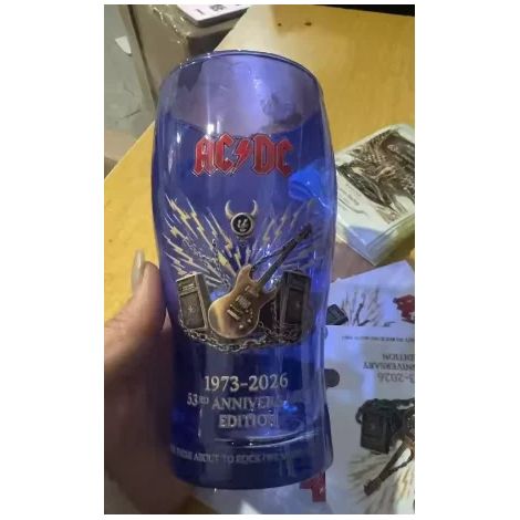 (A) Coupe en verre commémorative du 53e anniversaire d'AC/DC, objet de collection souvenir pour les fans de rock (1/5)