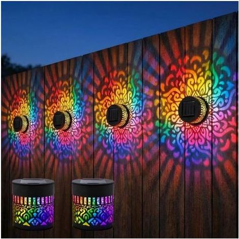 Lot de 2 lampes solaires murales avec design mandala,lampe de projection décorative à sept couleurs changeantes,lumière de clôture en métal étanche pour patio,jardin,terrasse,poteau (1/5)
