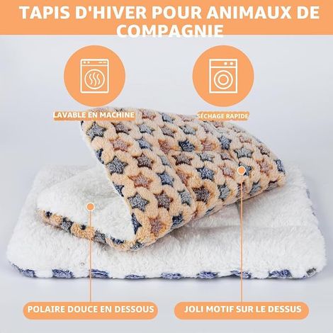 Plush Bed for Small Animals Small Size Winter Warm Fluffy Plush Bed Mat for Guinea Pigs Hamsters Kittens (1/4)