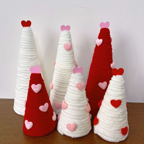 Decorazioni a forma di cuore per San Valentino - Ornamenti da tavolo a forma di cono - Decorazioni romantiche per feste e proposte di matrimonio (1/2)