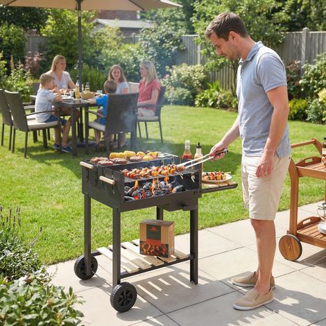 Chariot à barbecue de bois avec 2 grilles réglables, barbecue au charbon de bois sur roulettes, tablette latérale, noir (1/5)
