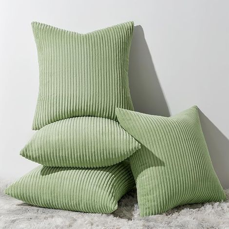 BRAVIX Lot de 4 housses de coussin pour canapé, pour salon, décoration de maison, modernes, élégantes, douces, résistantes, en velours côtelé avec fermeture éclair invisible, vert sauge 50 x 50 cm (1/5)