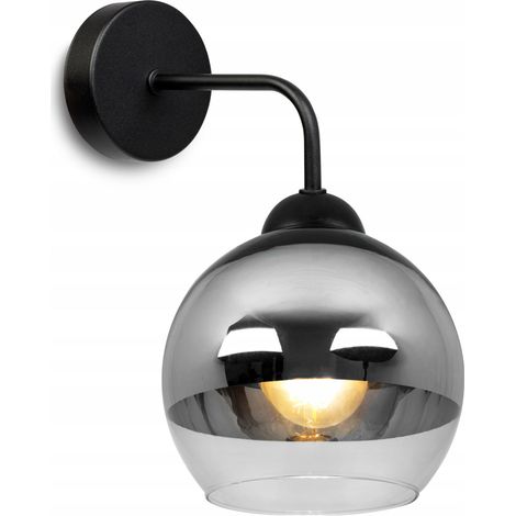 Elegante Wandleuchte mit Glasschirm und verchromter LED-Beleuchtung (1/5)