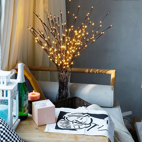 Branches décoratives avec lumières LED, alimentées par piles, pour la décoration intérieure et les événements.-AquaForge (1/3)