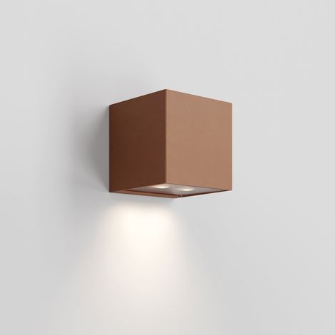 Forward Lampada da parete a 2 luci asimmetrica per esterni, struttura in alluminio finitura Corten, LED 3000K, 10.5W, protezione IP54, 12x12x12 cm