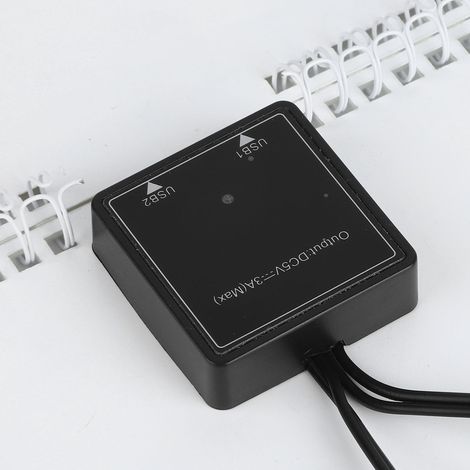 Chargeur solaire pliable et portable de 30 W pour téléphone, idéal pour les voyages, le camping et les camping-cars. (1/5)