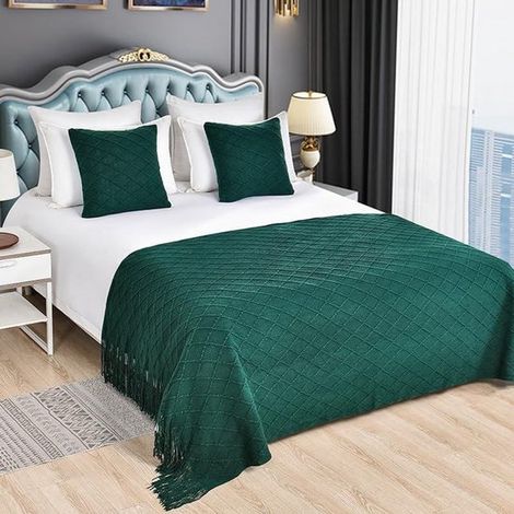 Chemin de lit - Drapeau décoratif pour lit - Décoration de chambre - Fabrication soignée - 130 x 230 cm - Vert foncé (1/5)